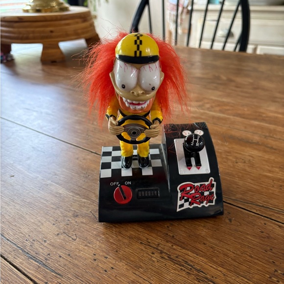 VTG Toy Gemma Electronic Road Rage Racer Toy RARE Yellow Jersey Orange Hair - Picture 1 of 5